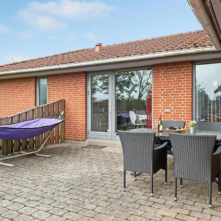 Сasa de vacaciones Gorgeous In With Wifi Logumkloster