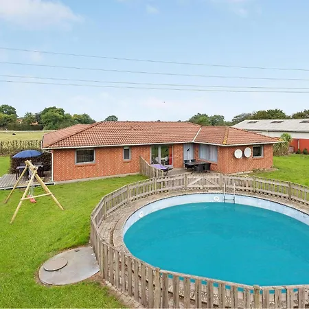 Gorgeous In With Wifi *